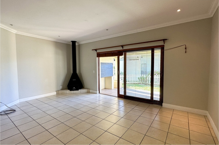 3 Bedroom Property for Sale in Blue Mountain Village Western Cape